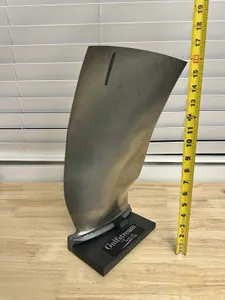 Rolls Royce BR700 GulfStream Business Jet Titanium Jet Engine Fan Blade Display
